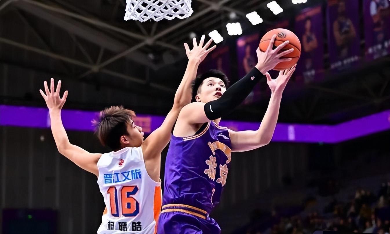 世俱杯买球-领先20多分被逼平，曾凌铉三分球9投9中没人防，这事不怪张庆鹏