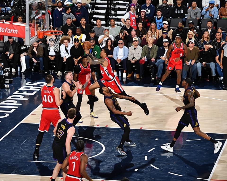 世俱杯买球-变成顶级3D锋线了!快船为什么不能增加他的场上戏份呢?